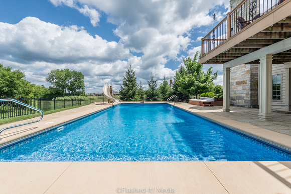 39w770 Henry David Thoreau Place in St. Charles-5359.jpg